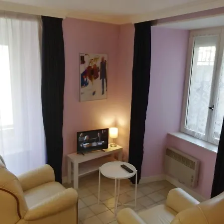 Chez Gustou Apartment *
