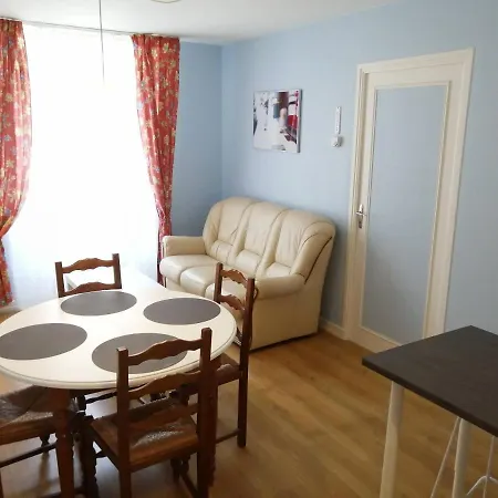 Chez Gustou Apartment Chaudes-Aigues